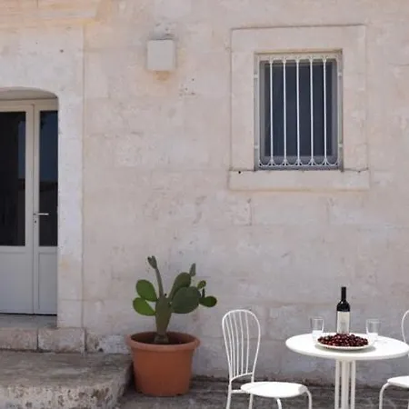 Masseria Belfiore 住宿加早餐酒店 奥斯图尼